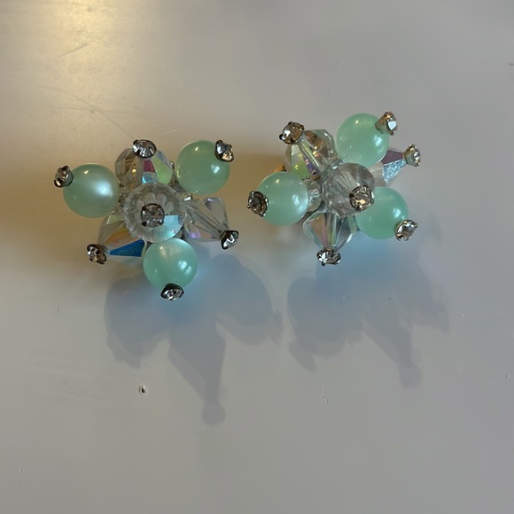 Vintage? Unique Clip on Earrings green iridescent beads diamond rhinestones tip - Picture 5 of 5